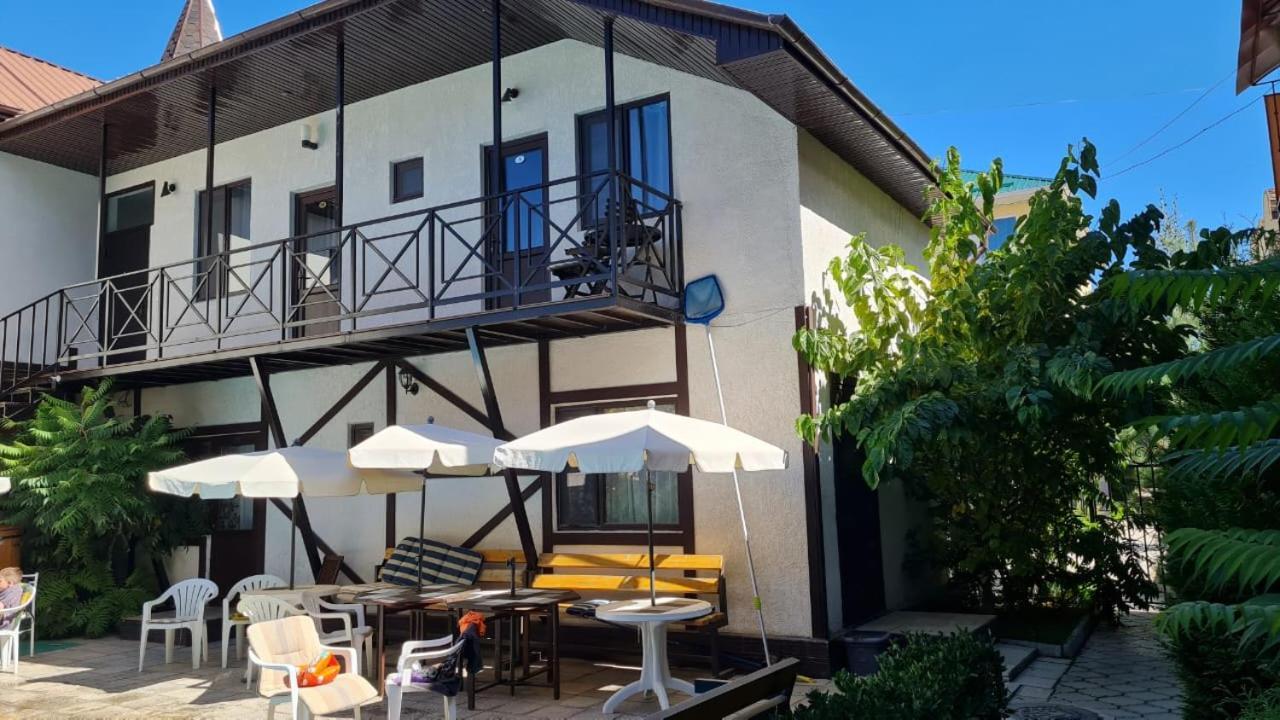 בוסטרי Evropa Hotel מראה חיצוני תמונה