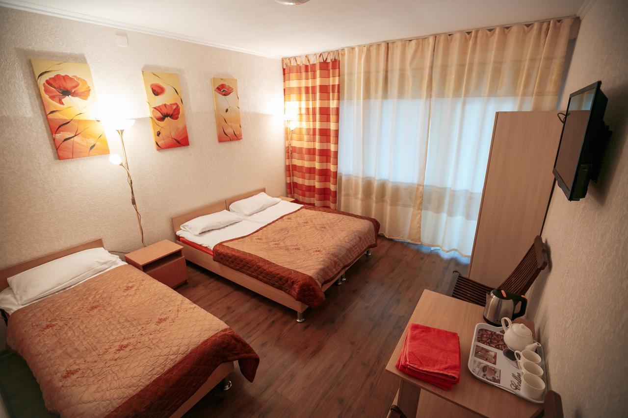 בוסטרי Evropa Hotel מראה חיצוני תמונה